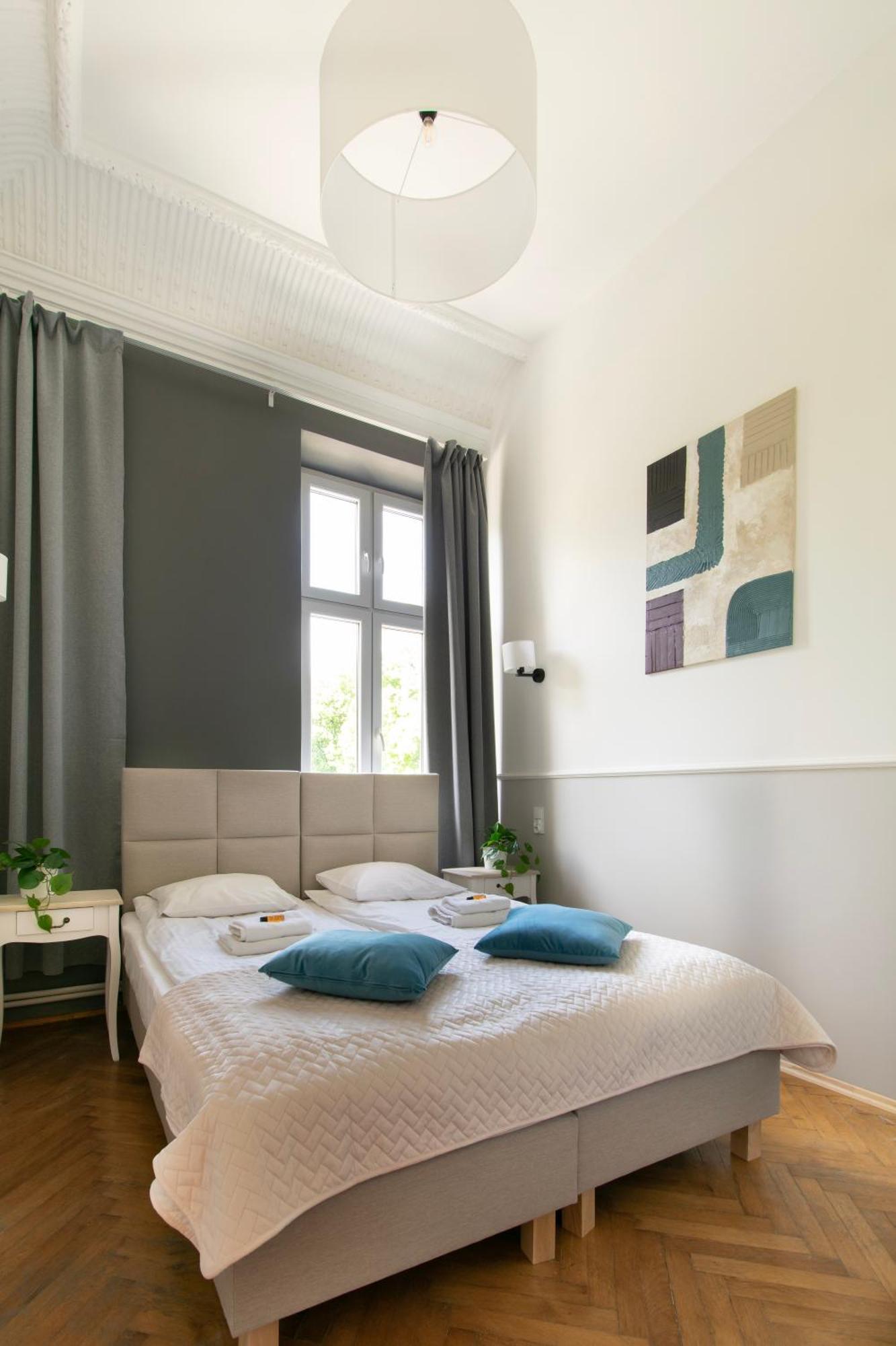 Vintage Gertrudy Street Apartment